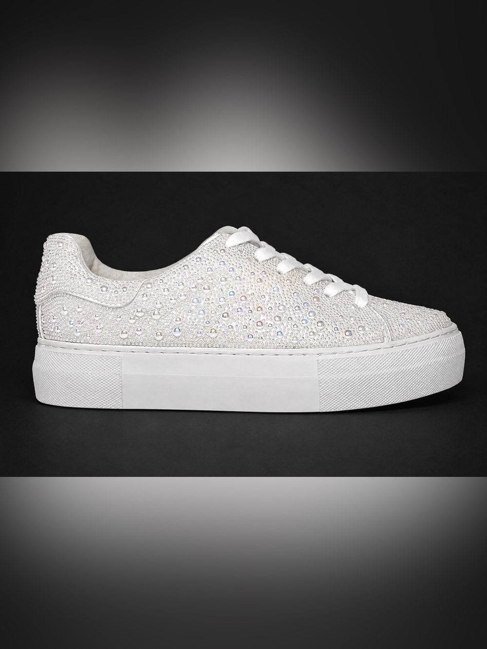 Betsey Johnson Sidny Pearl Sneaker White Platform Size 8.5 NEW in BOX Comfy